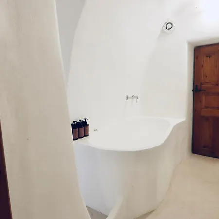 Ambrosia Cave With Seaview & Private Pool *