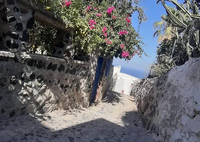 Ambrosia Cave With Seaview & Plunge Pool