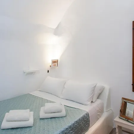 Cavern House Anthea Villa *