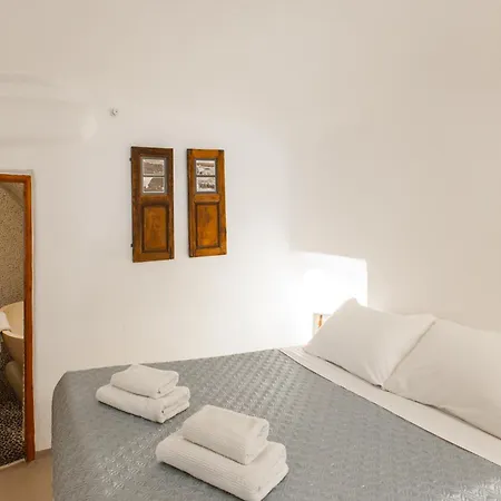 Cavern House Anthea Willa