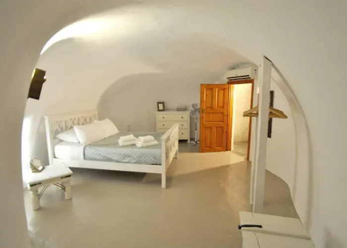 Ambrosia Cave Villa With Seaview & Plunge Pool Willa *