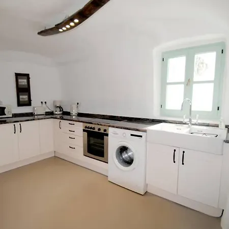 Cavern House Anthea *